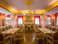 Victoria Castel Hotels near Puli Hot Spring