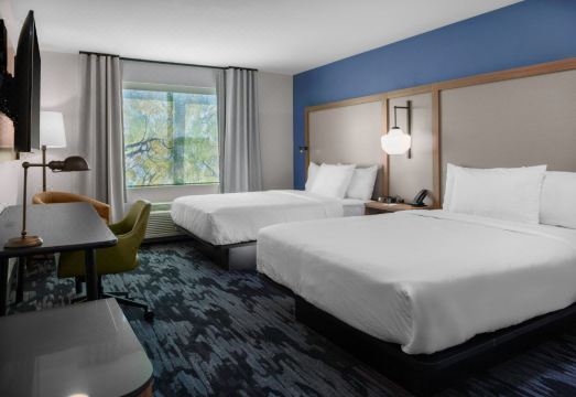 페어필드 인 & 스위트 버아이 버라도