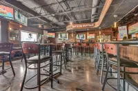 Buffalo Airport Hotel - bar