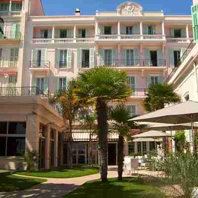 Hôtel 3 étoiles Le Balmoral - Menton - Vacances Bleues Hotel Exterior