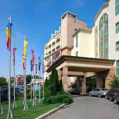 阿爾巴飯店-全包式 Hotel Exterior