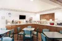 Super 8 by Wyndham Yuma Hotels in Somerton