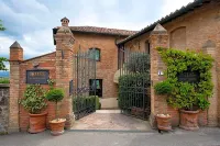 Hotel Vecchia Oliviera Hotels near Abbey of Sant＇Antimo