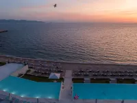 Mount Athos Resort - Infinity Pools
