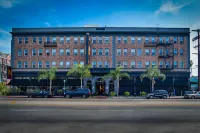 H by H Hospitality فنادق في لوس أنجلوس