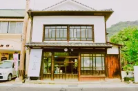 Connect. Hotels in Arita