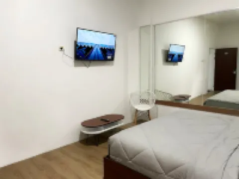 9-Haan Guest House Hotels in 