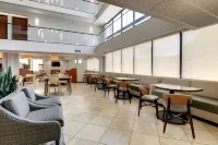 Drury Inn & Suites Atlanta Marietta - Breakfast