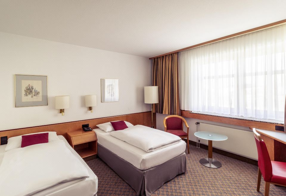 Mercure Hotel Koeln City Friesentrasse Over view