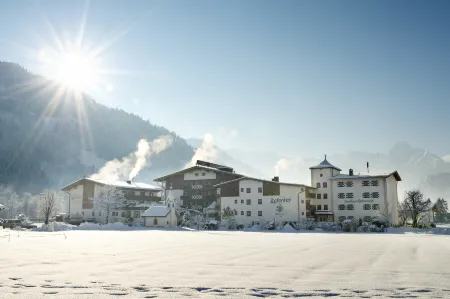 Landgut Zapfenhof Отели рядом с достопримечательностью «Regionalmuseum Zillertal»