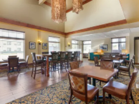 Best Western Golden Prairie Inn Suites Hoteles en Sidney