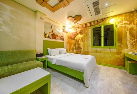 부안 숙소 주차장