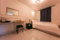 Asan Lawrence Hotel Hotels in Asan-si