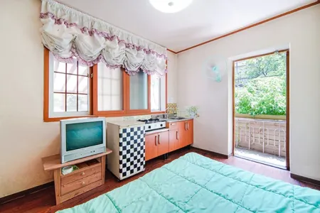 Namwon Jirisan Daeho Pension Отели рядом с достопримечательностью «Silsangsa Temple»