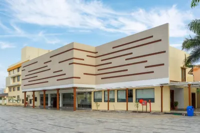 Pushpak Resort Hotels in Pohegaon Kh.