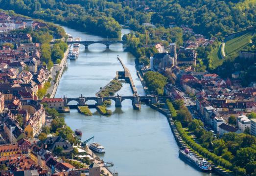 머큐어 호텔 뷔르츠부르크 암 마인우페르