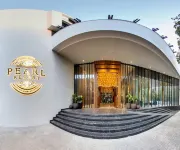 Pearl Resort