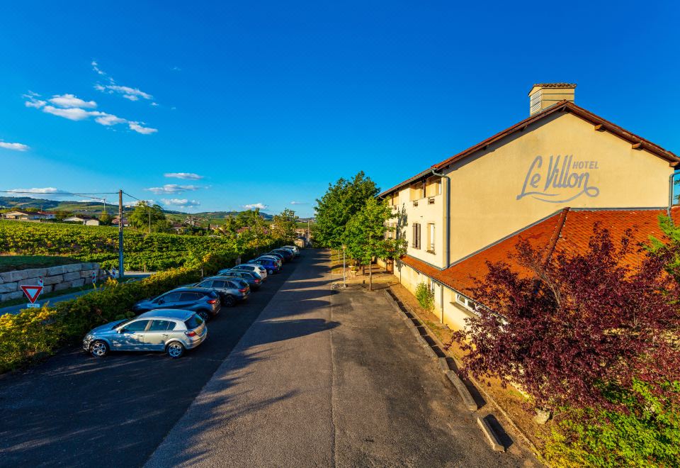 hotel overview picture