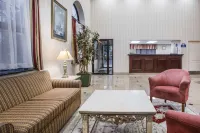 Days Inn & Suites by Wyndham Columbia Airport