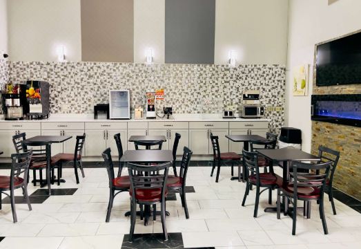 수퍼 8 바이 윈덤 사코피