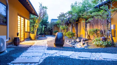 Nakoikan Bettei Tamayura Отели рядом с достопримечательностью «一本楠»