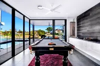 Luxico Bluewater Oasis (Heated Pool) - 4-Star