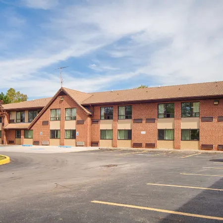 Motel 6 East Syracuse, NY - Airport