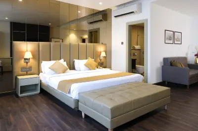 The Wallflower Hotel Hotels near Lakhawa Wetland, Lakhawa