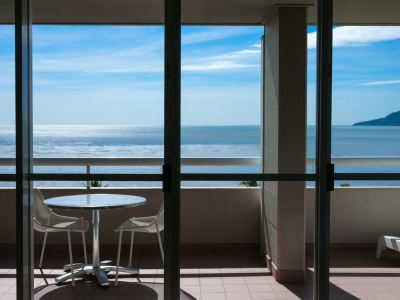 ホテルからの眺望 ホリデイ・イン ケアンズ ハーバーサイドの写真