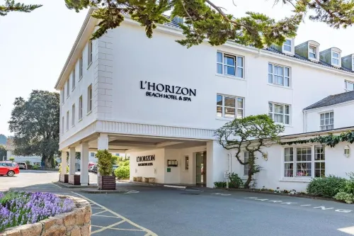 L’Horizon Beach Hotel & Spa - parking