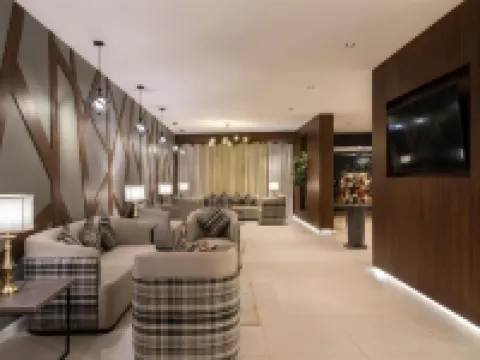 エナラ ホテル アパートメンツ - タブク タブークのホテル