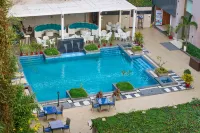 Hotel Hindusthan International, Bhubaneswar - Pool