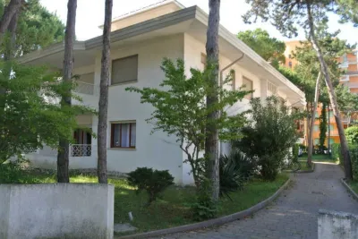 Cozy and Comfy Flat for 4 in Lignano Sabbiadoro
