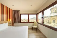 Maisonnave Hotels in Pamplona