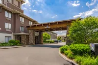 Quality Inn & Suites Airport