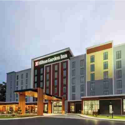 Hilton Garden Inn Des Moines Airport Hotel Exterior