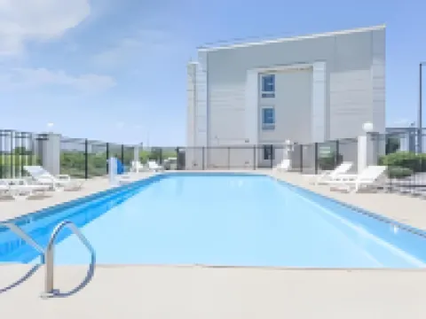 Spark by Hilton Evansville East, IN Hotels in Vanderburgh County