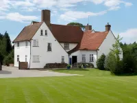 Channels Hotel Các khách sạn gần St Andrews Parish Church