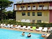 Hotel Columbia - Pools