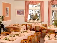 Coffee Fellows Hotel Trier Các khách sạn gần Cầu La Mã