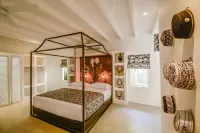 The Beach Villa Hotels in Sigar Penjalin