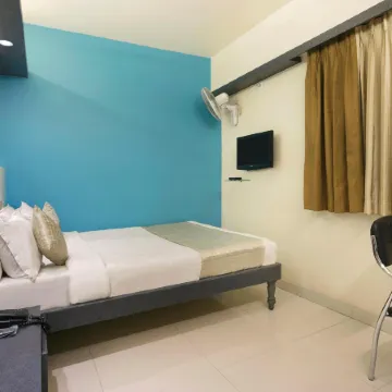 Mannars Deluxe Lodge