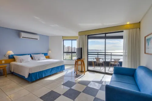 Iate Plaza Hotel