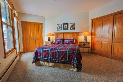 Black Bear 2 Bed 2 Bath Bbcs