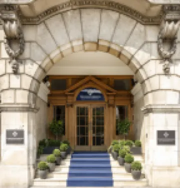 Tower Residences by Blue Orchid Hotels near Tower of London