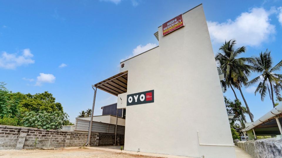 Hotel O by OYO Rishi Residency
