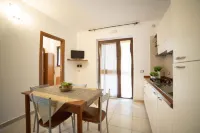 Ferienwohnung "ulivo" Mit Pool Und Privatstrand