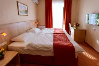 Vishnevyij Sad Guest House - 3-Star