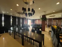 Phitsanulok United Hotels near Wat Chulamani
