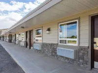 Motel 6 Fort Nelson, BC